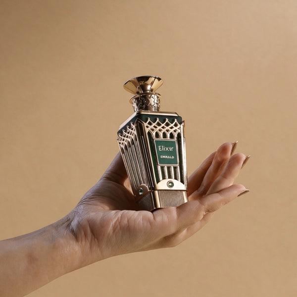 Elixir Emrald, held in the hand.